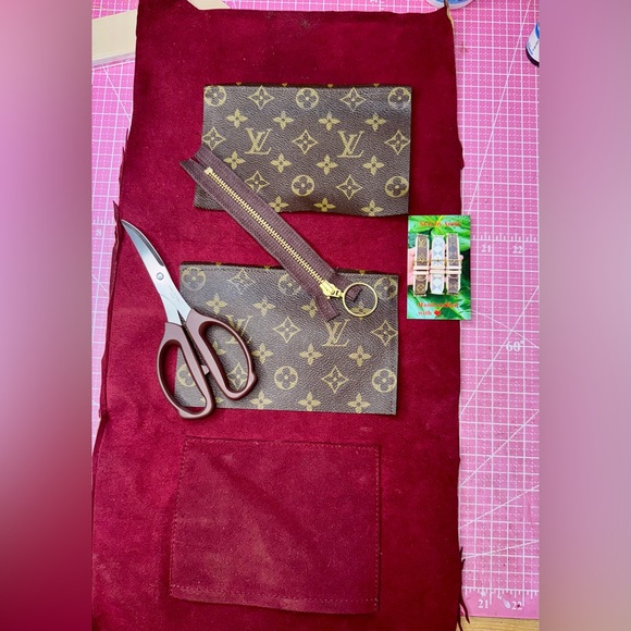 🎀 Monogram cosmetic makeup Pouch case handmade ♻️ - Picture 11 of 15